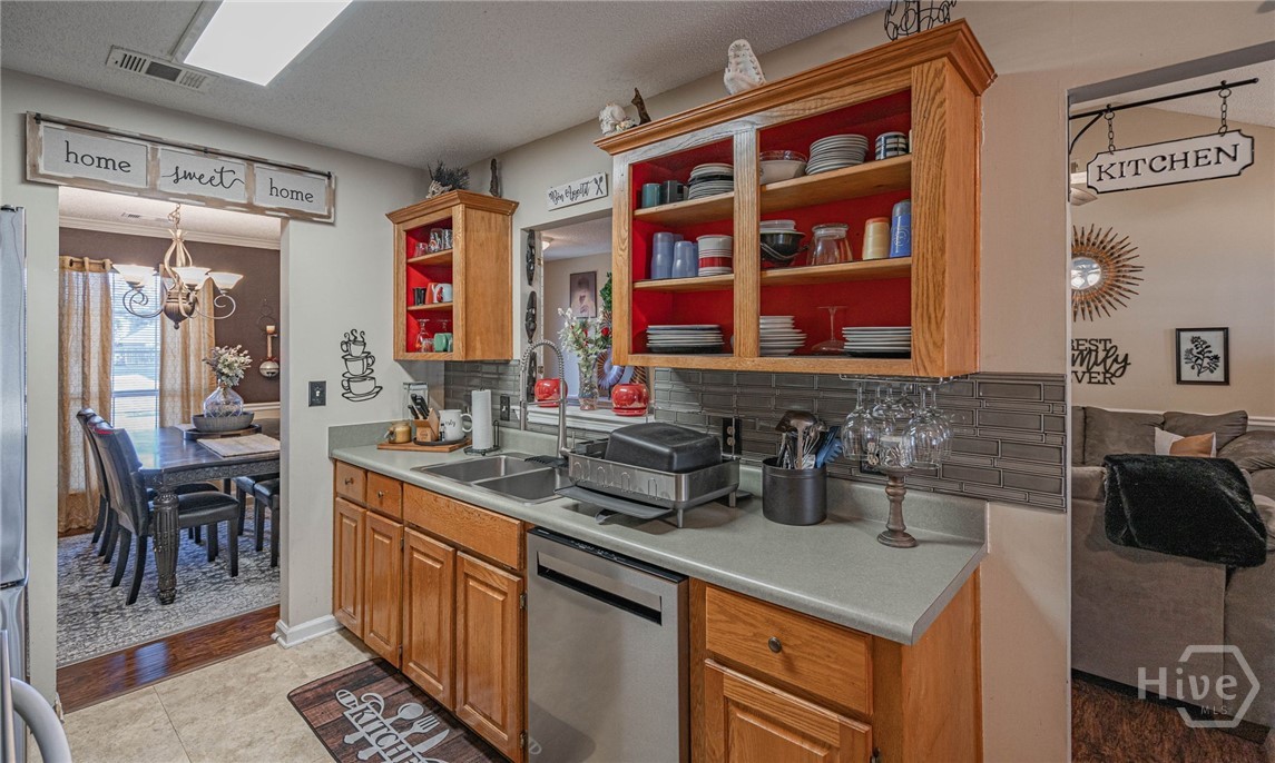39 Cat Tail Court Property Photo 15