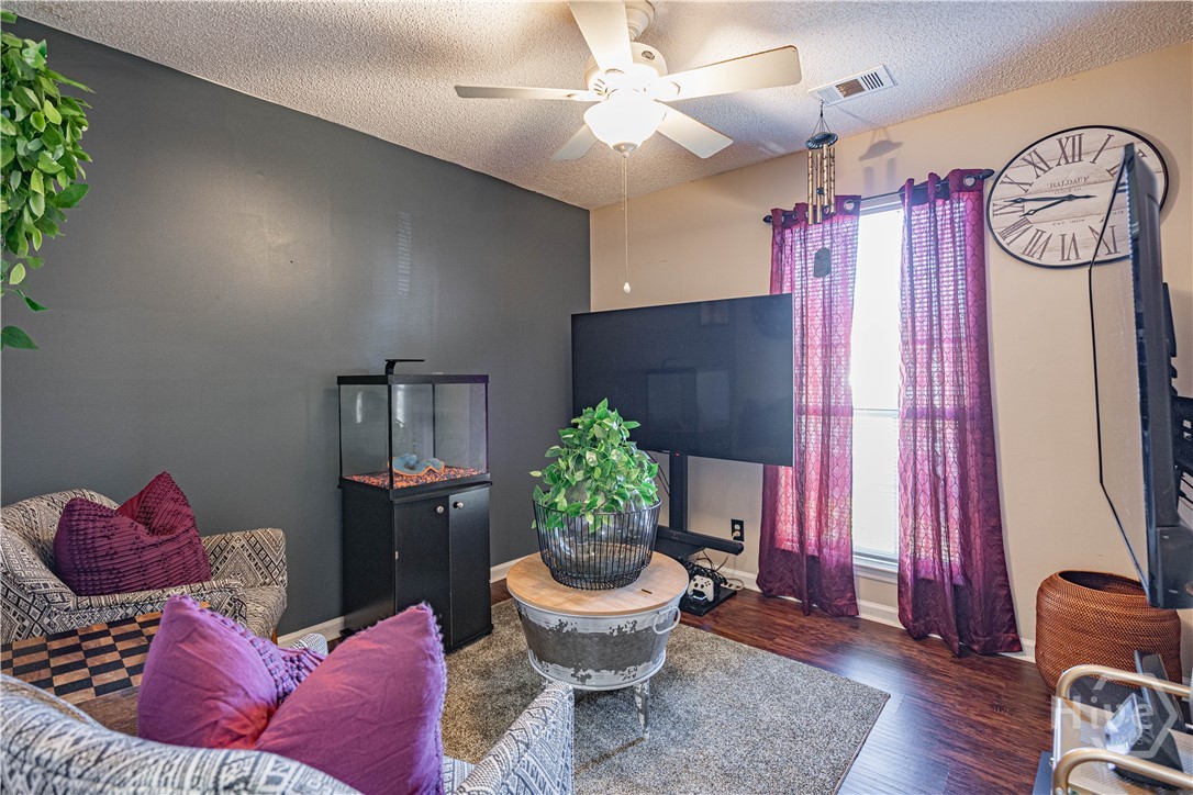 39 Cat Tail Court Property Photo 20