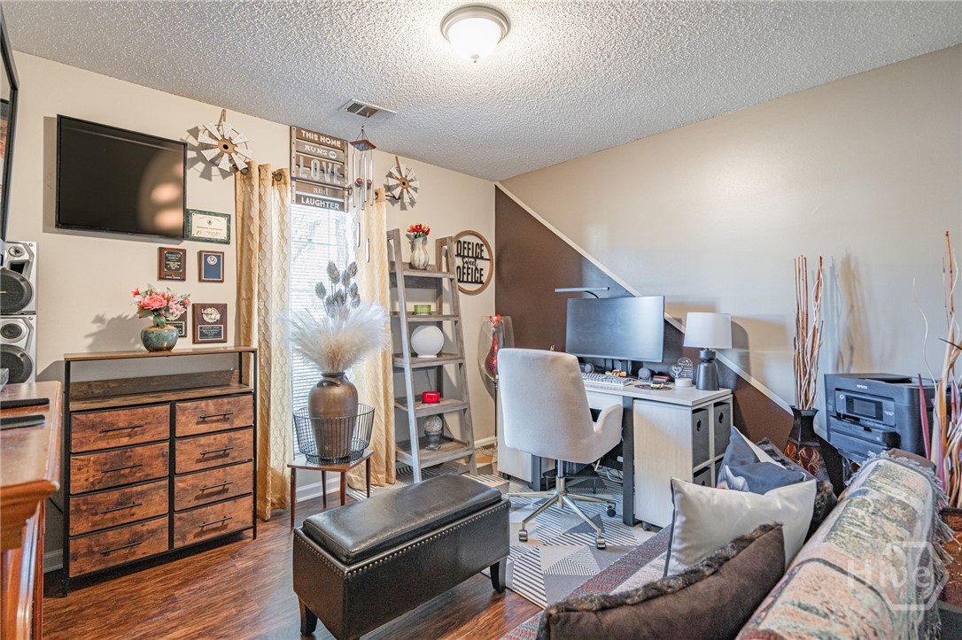 39 Cat Tail Court Property Photo 23