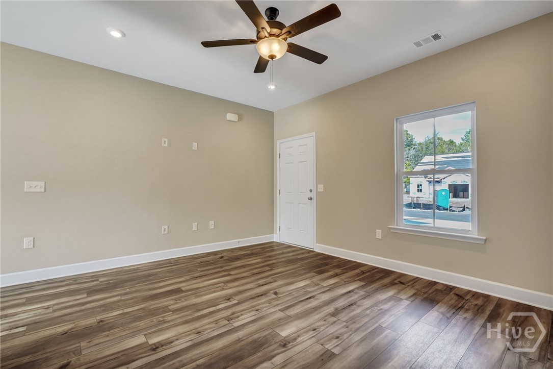 240 Haisley Run Property Photo 7