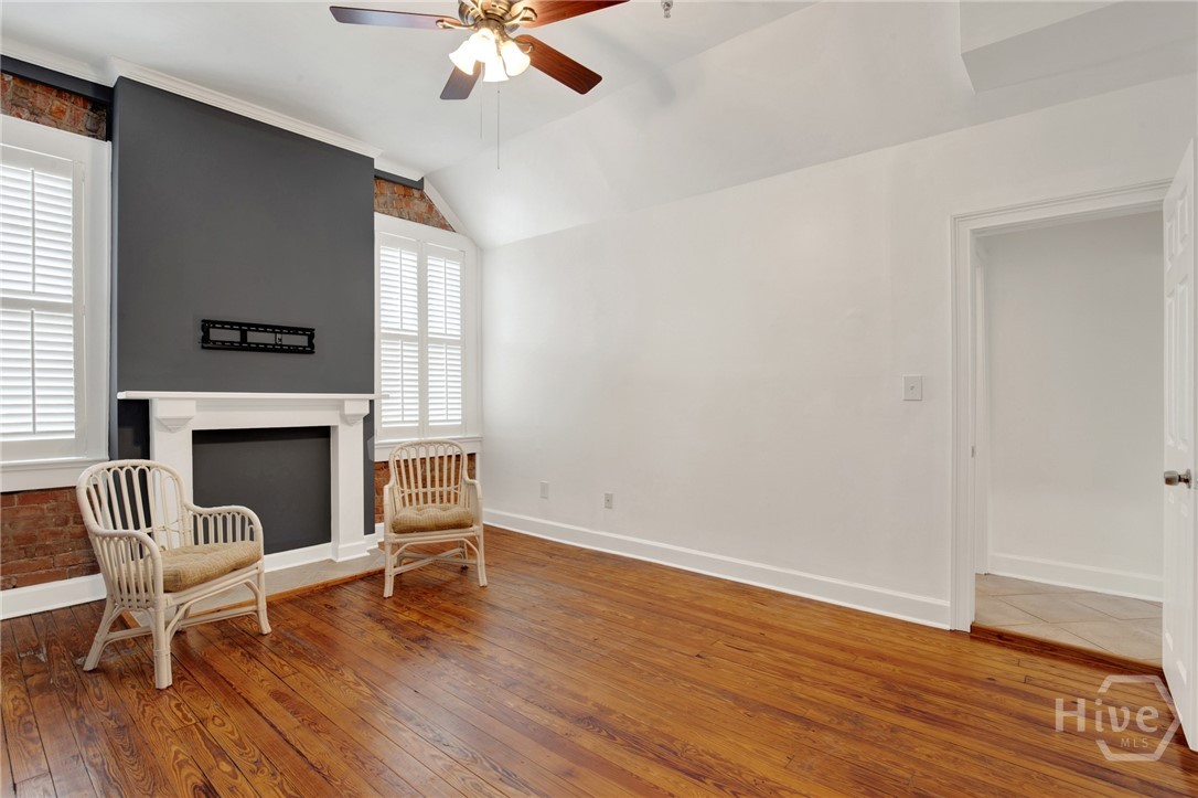 125 E Broad Street 2d Property Photo 19