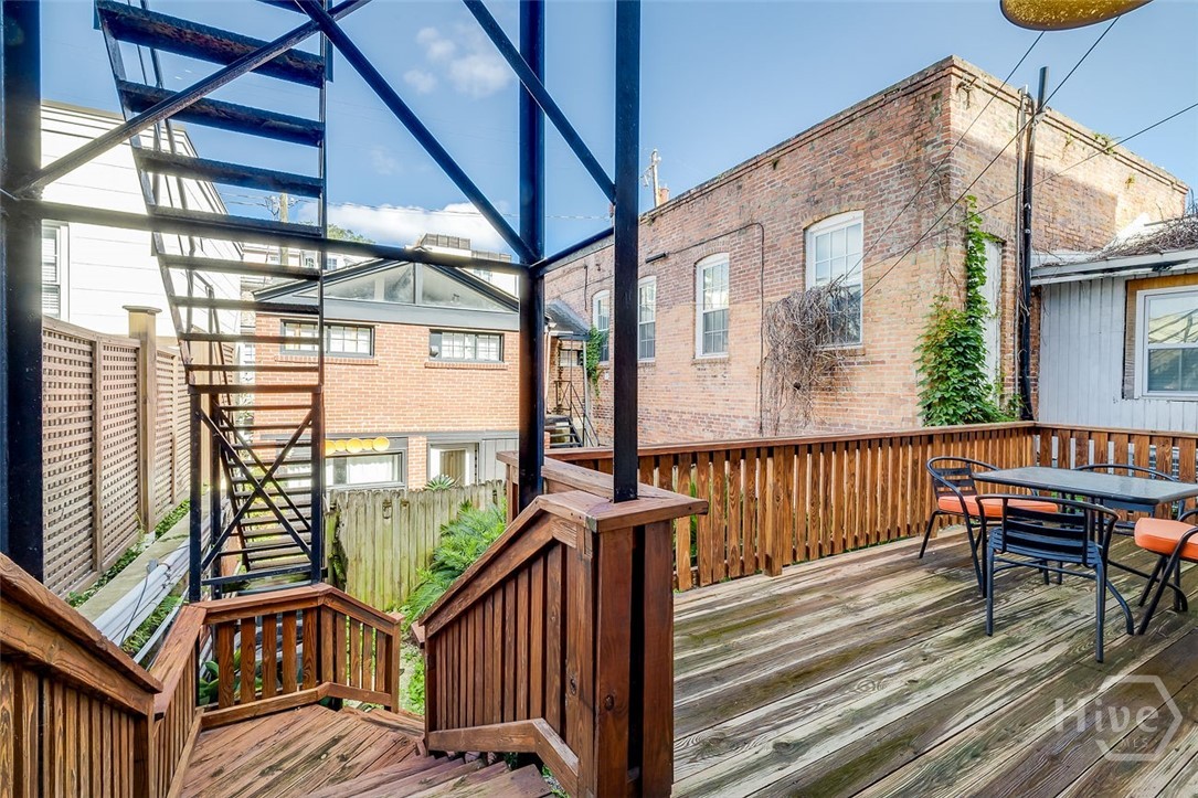 28 E Taylor Street Property Photo 17