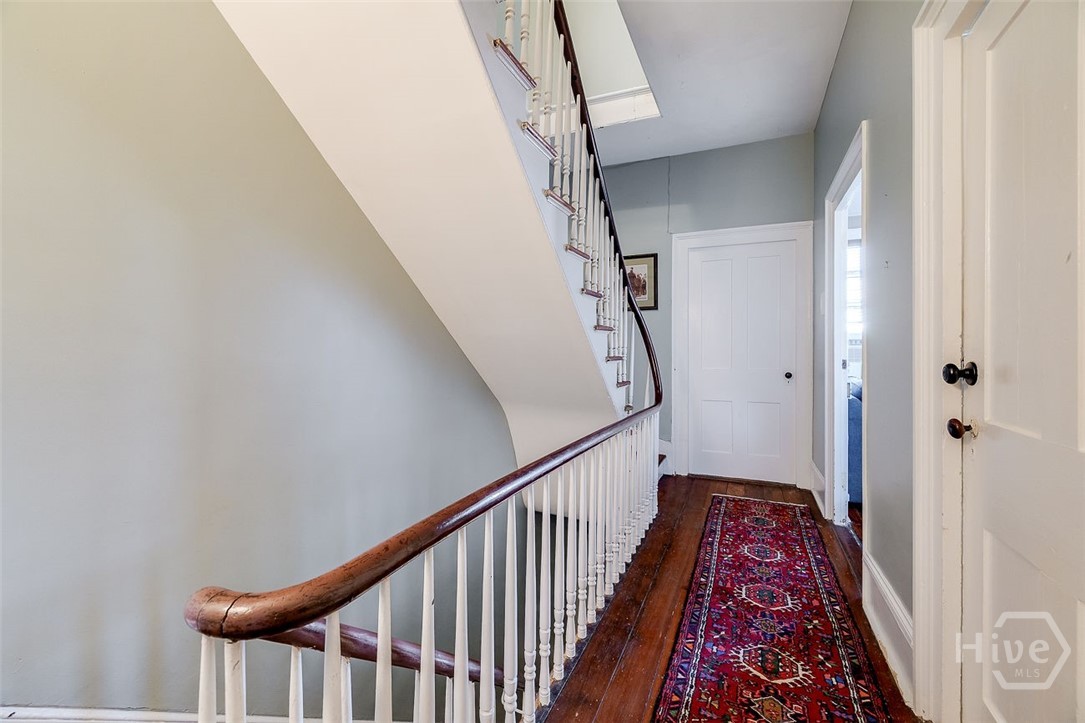 28 E Taylor Street Property Photo 18