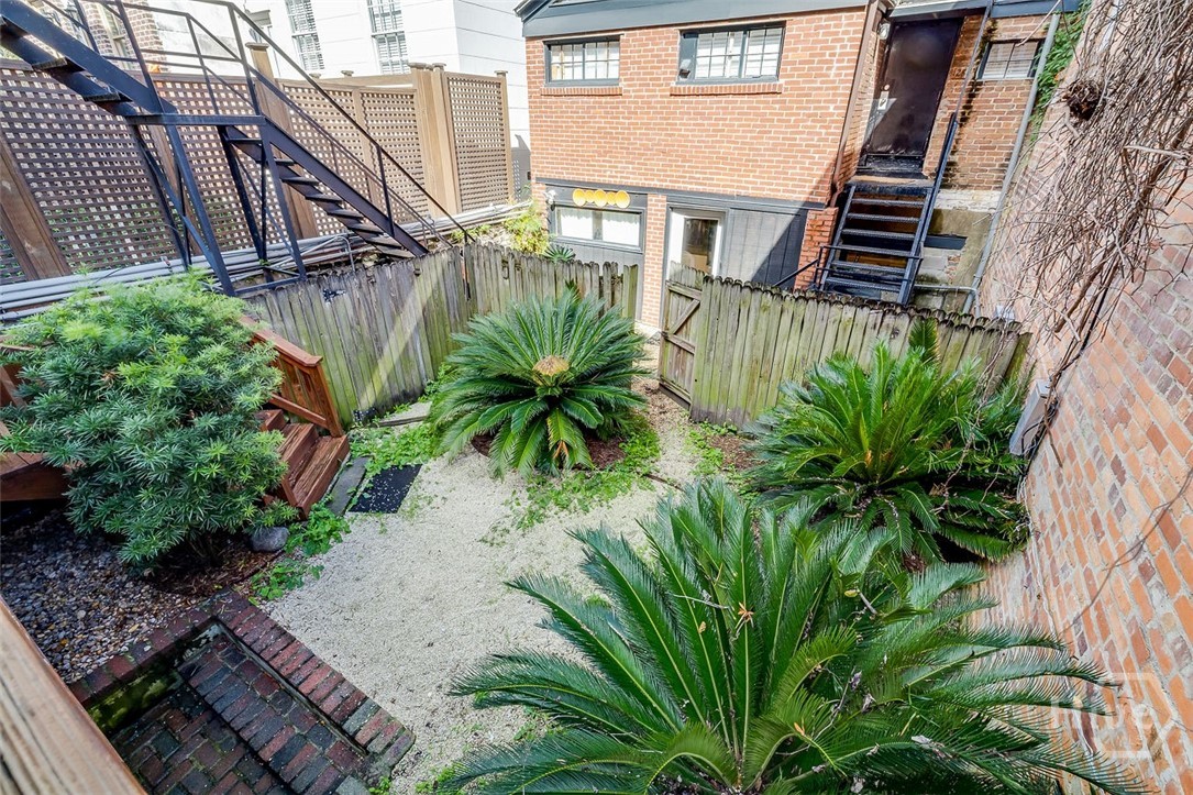 28 E Taylor Street Property Photo 41