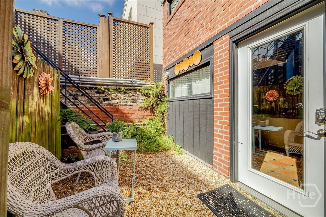 28 E Taylor Street Property Photo 42