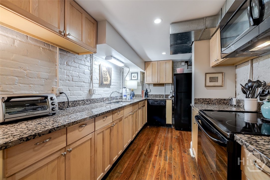 28 E Taylor Street Property Photo 60