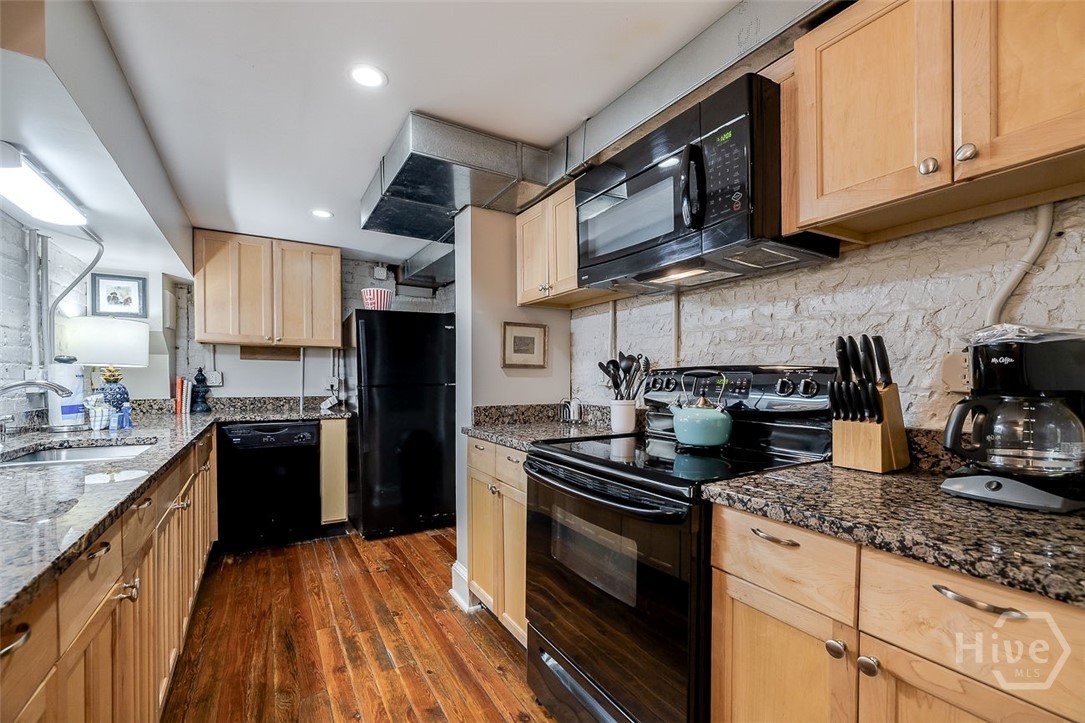 28 E Taylor Street Property Photo 61