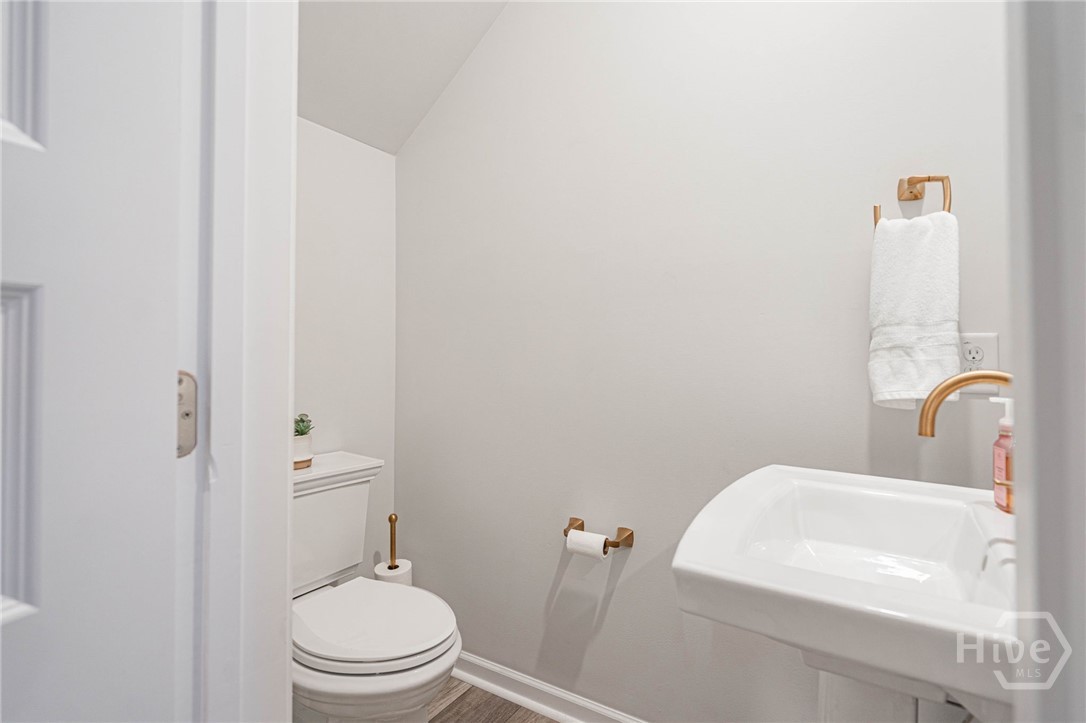130 Binscombe Lane Property Photo 25