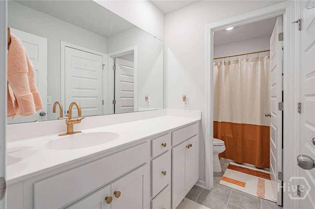 130 Binscombe Lane Property Photo 40