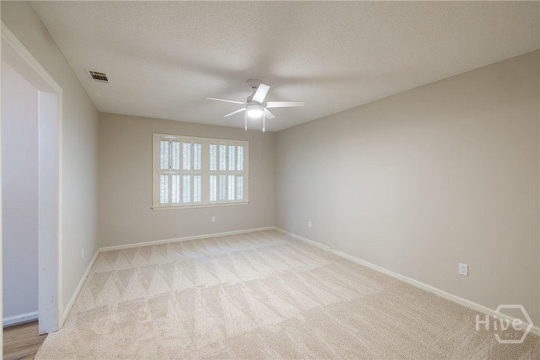 12 Lanyard Court Property Photo 29