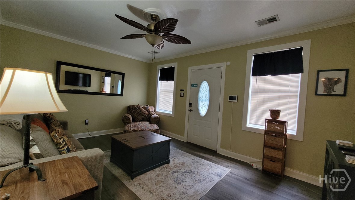 1704 E 31st Street Property Photo 8