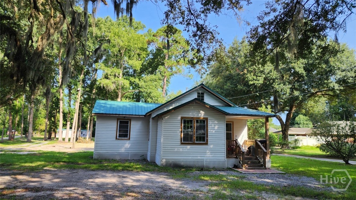 8621 Ferguson Avenue Property Photo 8