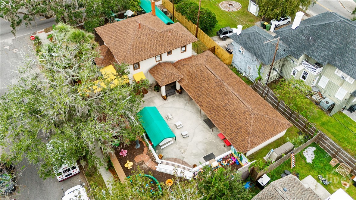 1106 E 48th Street Property Photo 5