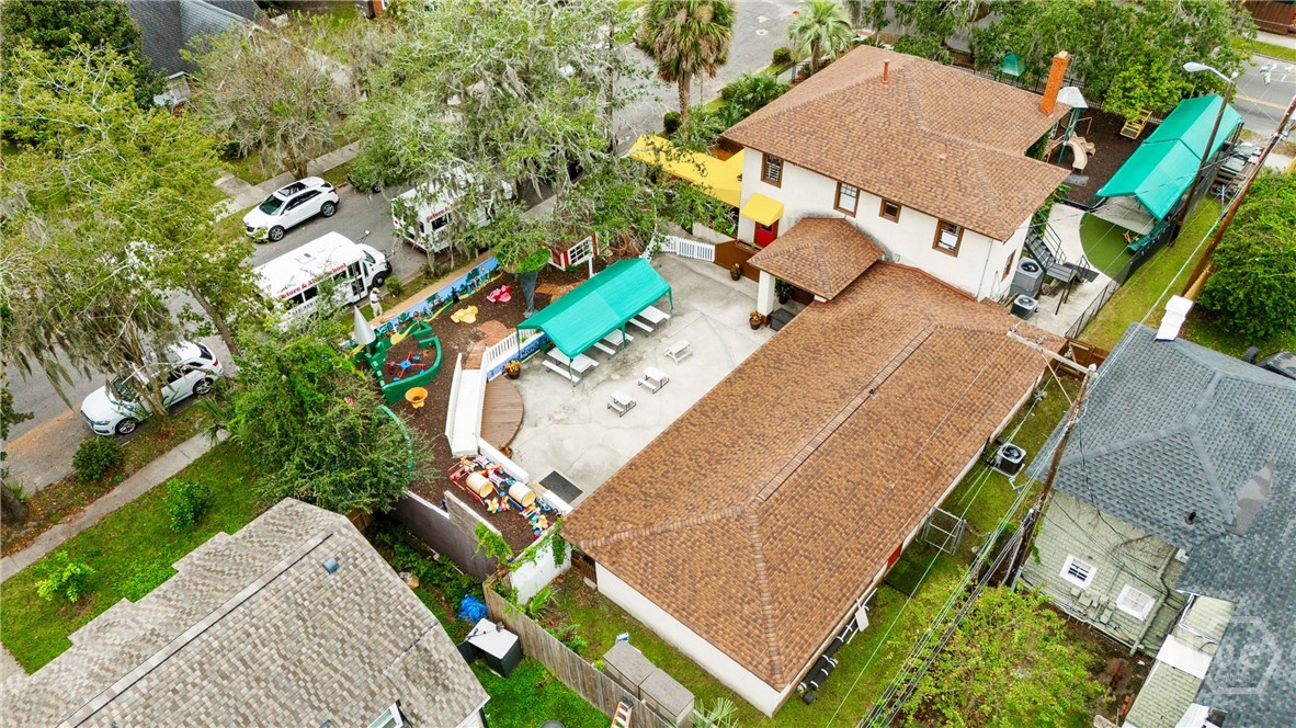 1106 E 48th Street Property Photo 6