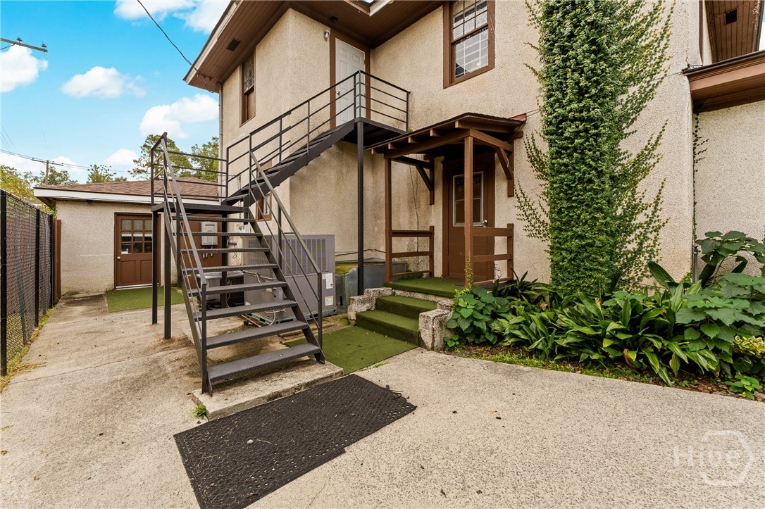 1106 E 48th Street Property Photo 14