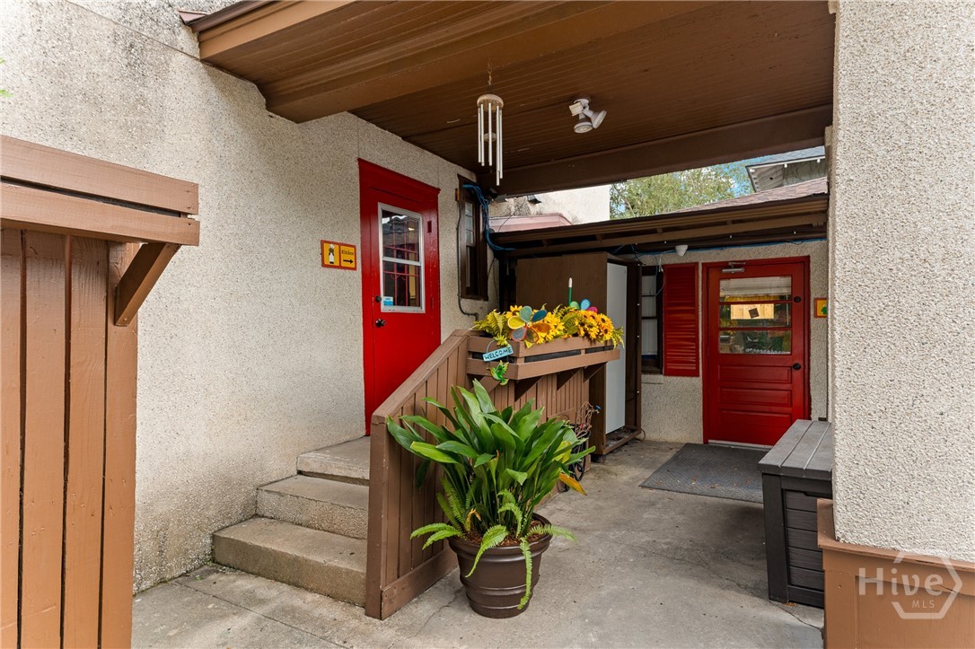 1106 E 48th Street Property Photo 26