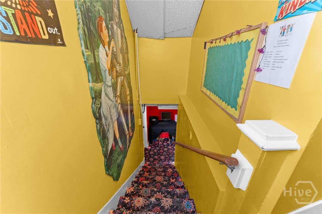 1106 E 48th Street Property Photo 58