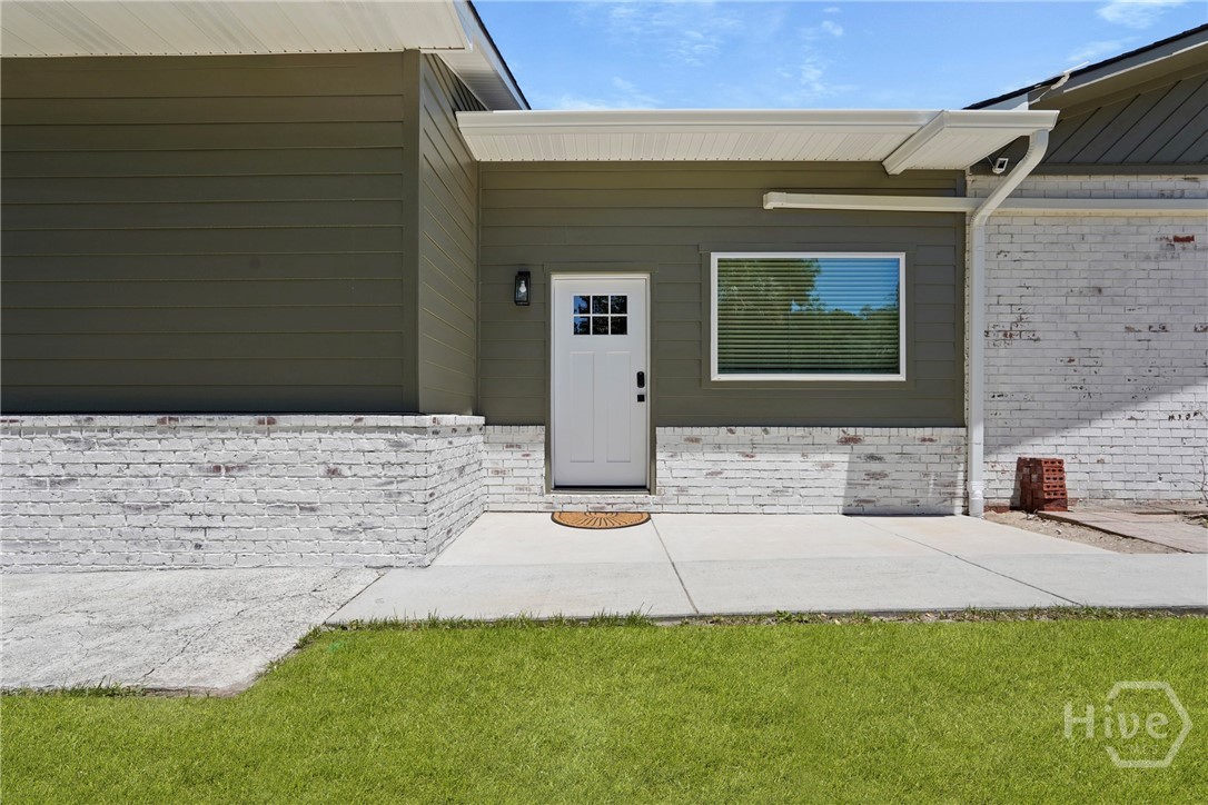 1112 Walthour Road Property Photo 4