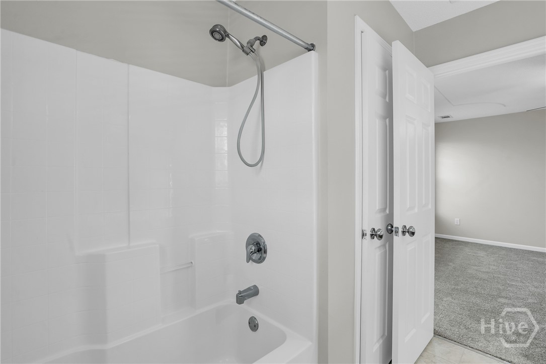 110 Coach House Square Property Photo 28