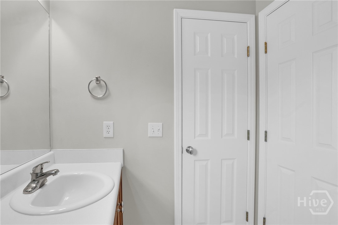 110 Coach House Square Property Photo 35