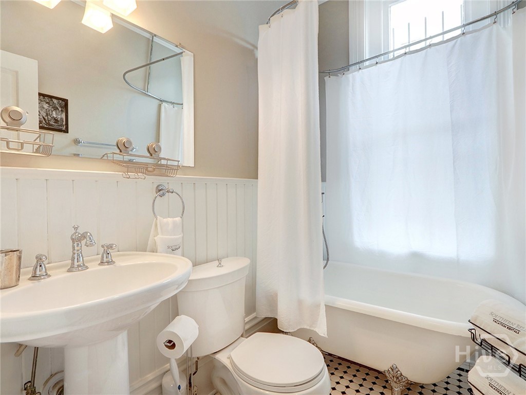 109 W Bolton Street A Property Photo 13