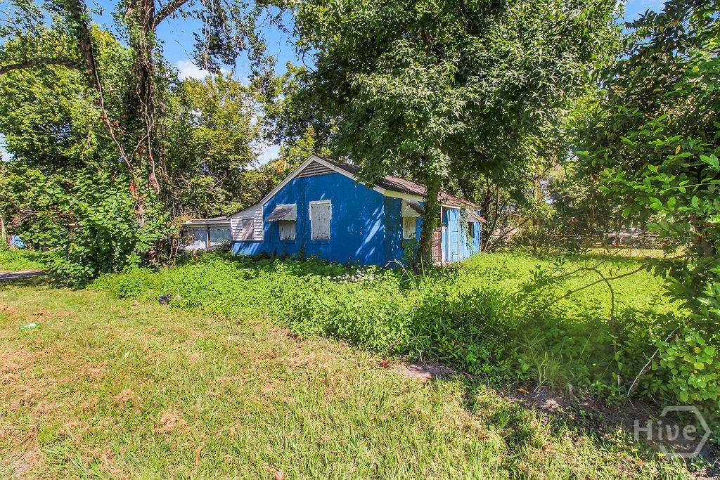 1019 Carter Property Photo 3