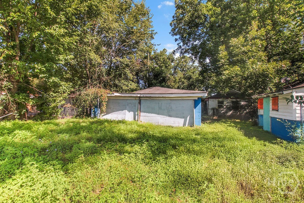 1019 Carter Property Photo 4