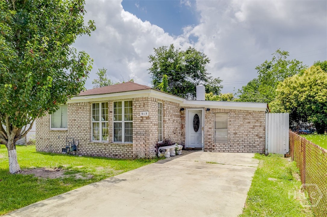915 Porter Street Property Photo 1