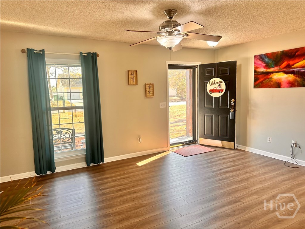 100 Usher Place Property Photo 6