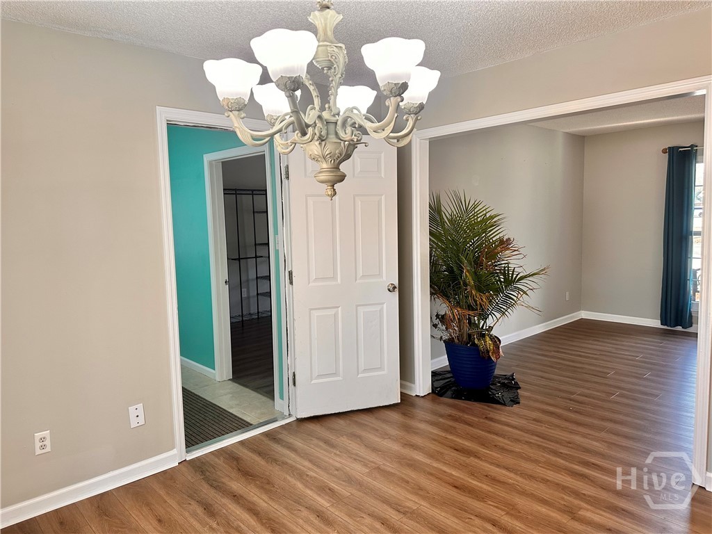 100 Usher Place Property Photo 10