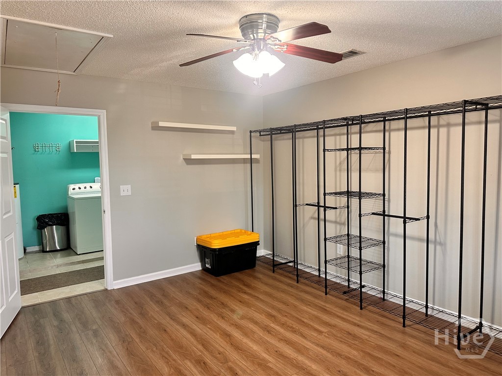 100 Usher Place Property Photo 25