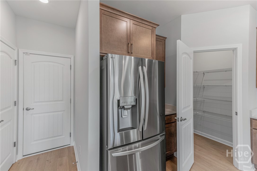 193 Champlain Drive Property Photo 11