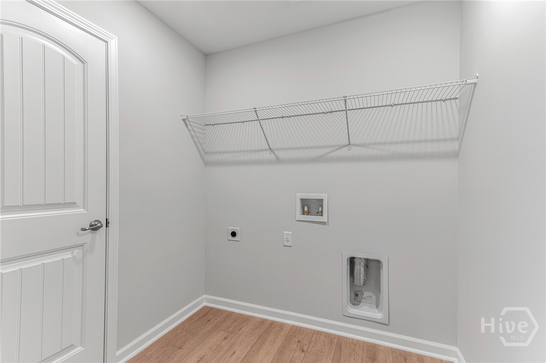 193 Champlain Drive Property Photo 29