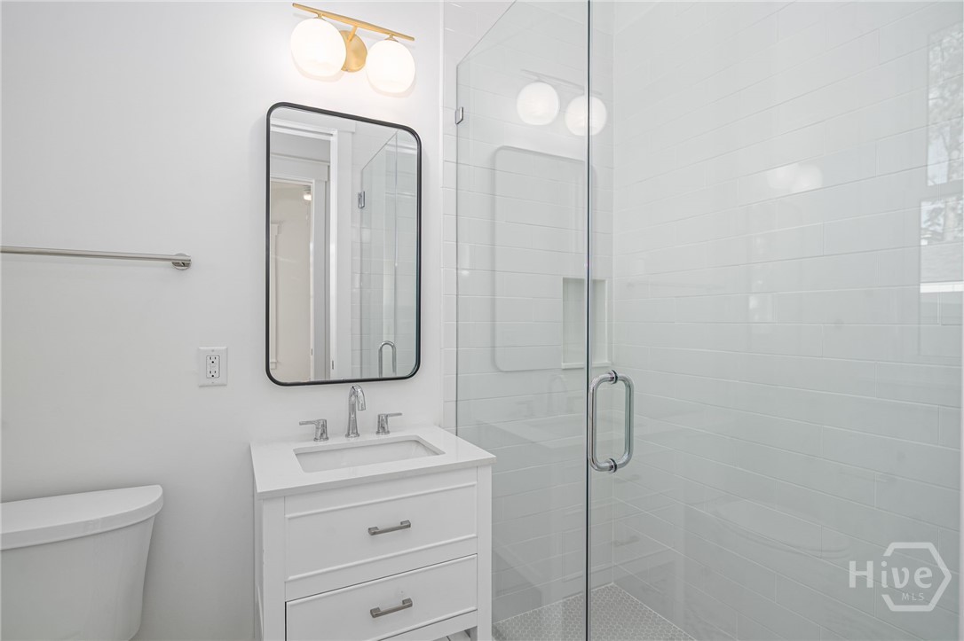 312 W 38th Street Property Photo 14