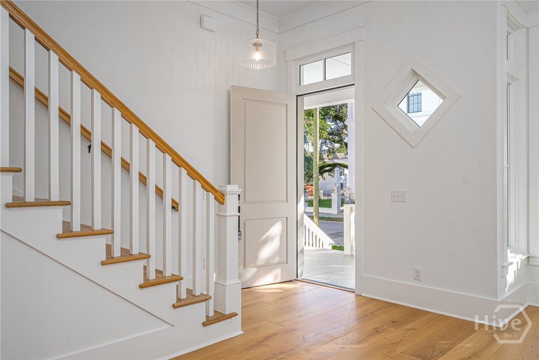 312 W 38th Street Property Photo 15