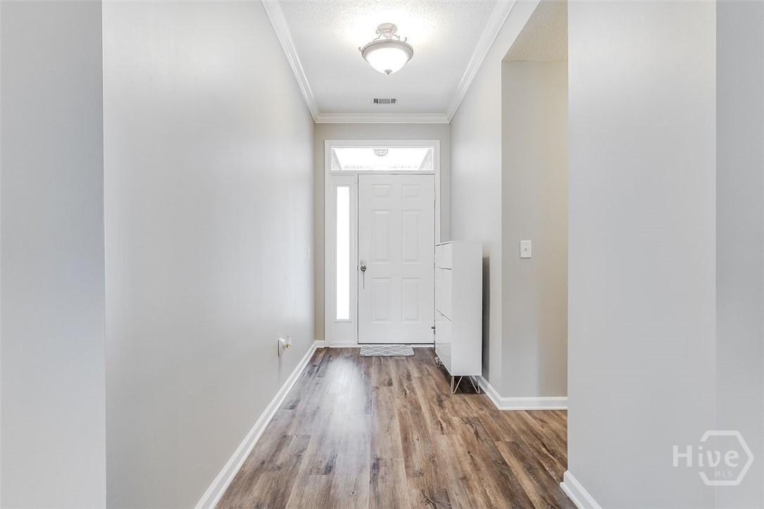 507 Cobblestone Circle Property Photo 6
