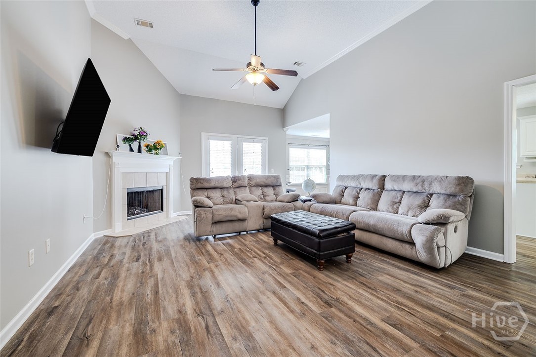 507 Cobblestone Circle Property Photo 9