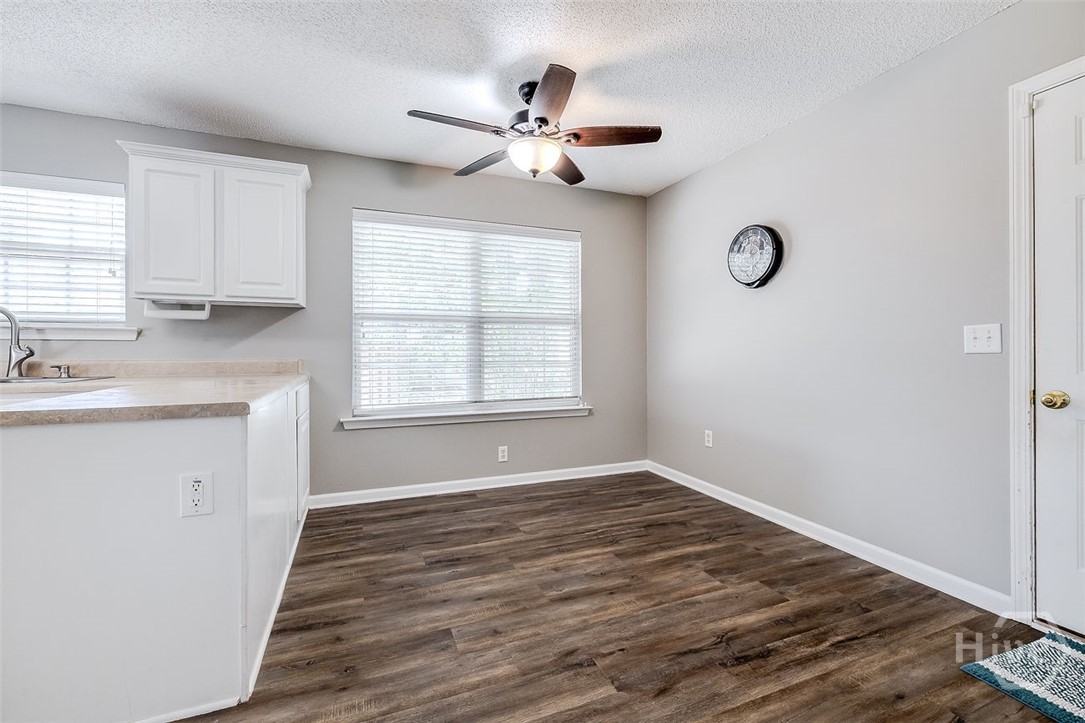 507 Cobblestone Circle Property Photo 12