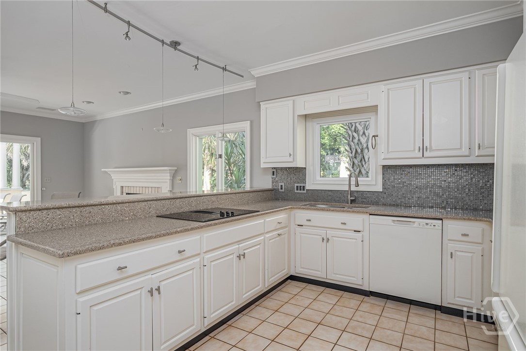 1 Bishopwood Court Property Photo 8