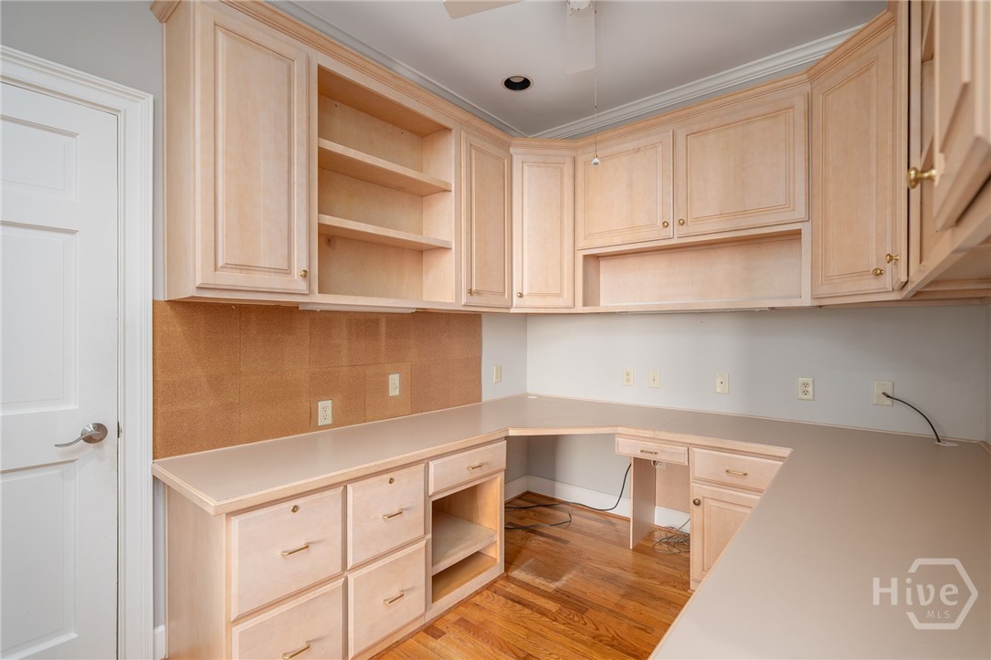 1 Bishopwood Court Property Photo 21