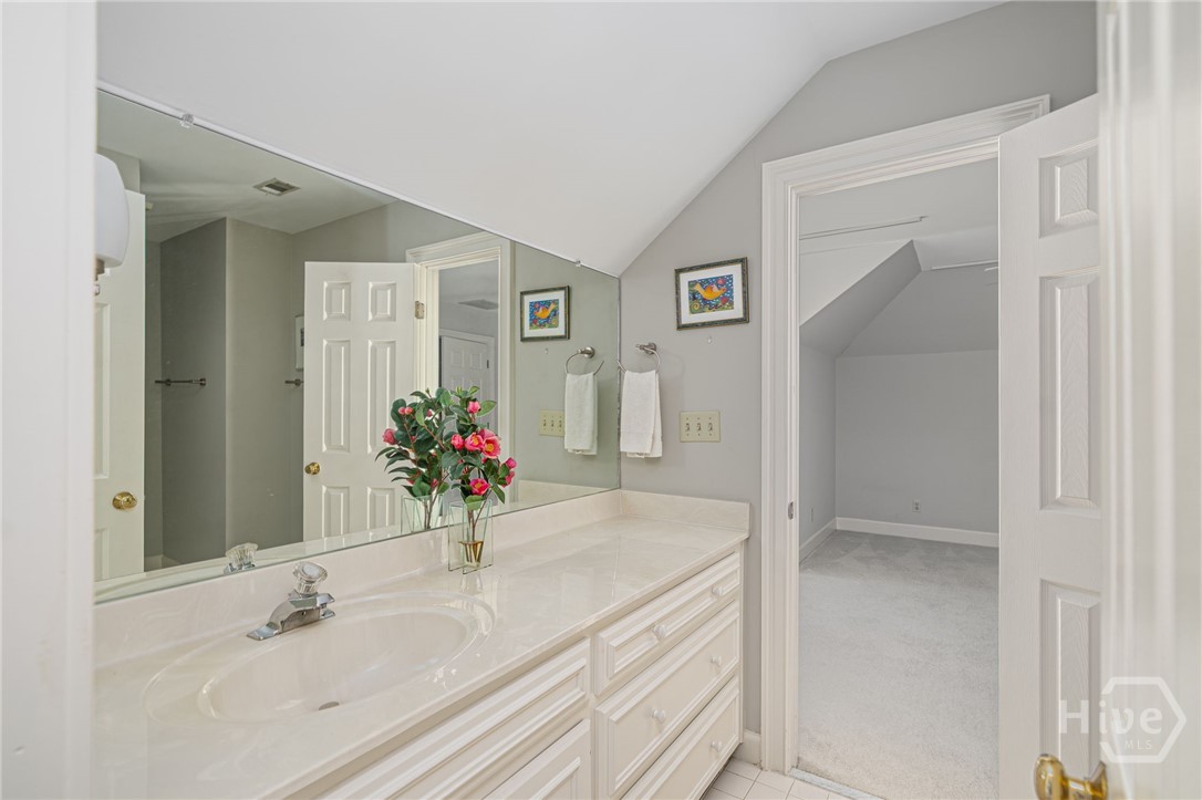 1 Bishopwood Court Property Photo 23