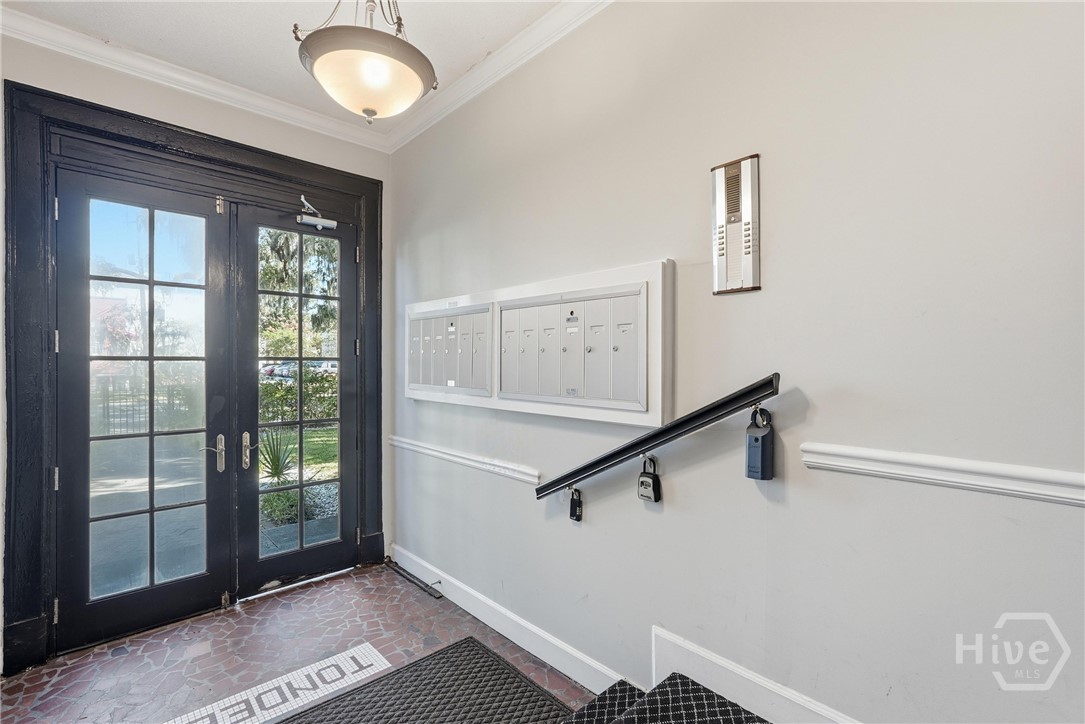 17 E 37th Street 3 Property Photo 15