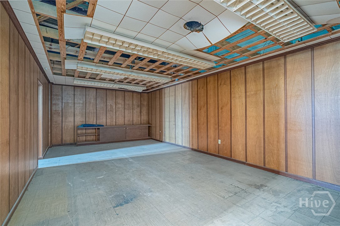 100 E Bay Street Property Photo 29