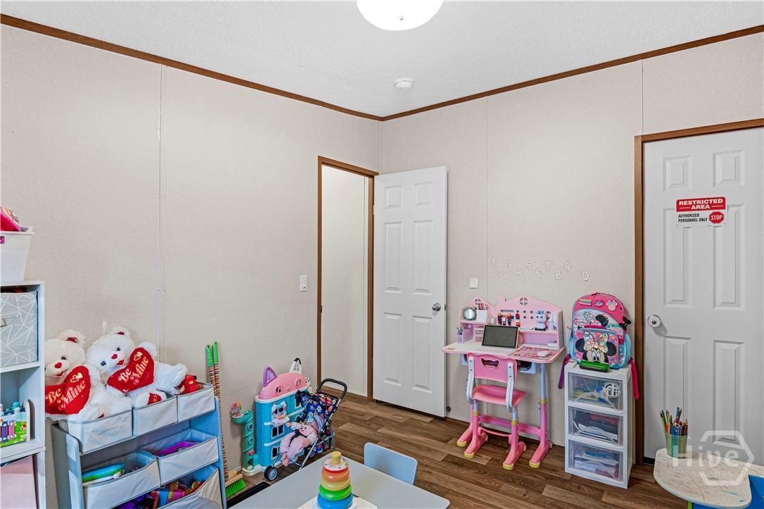 106 Rodman Road Property Photo 16