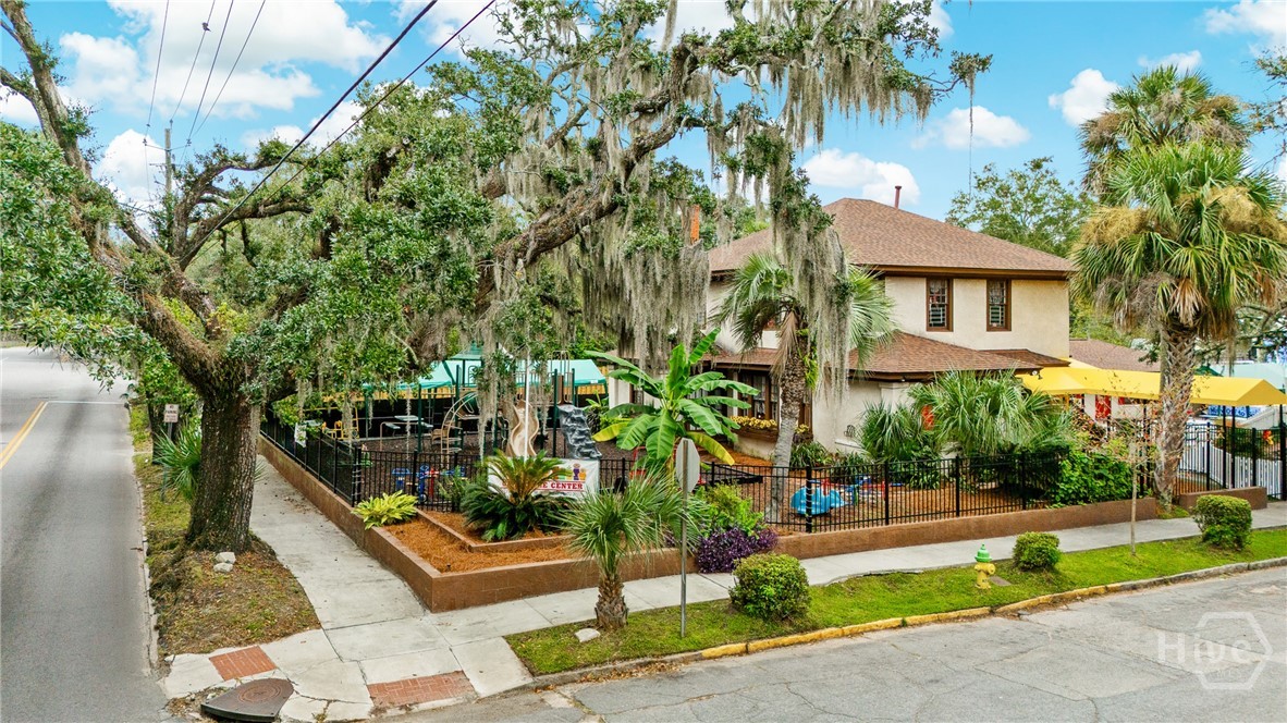 1106 E 48th Street Property Photo