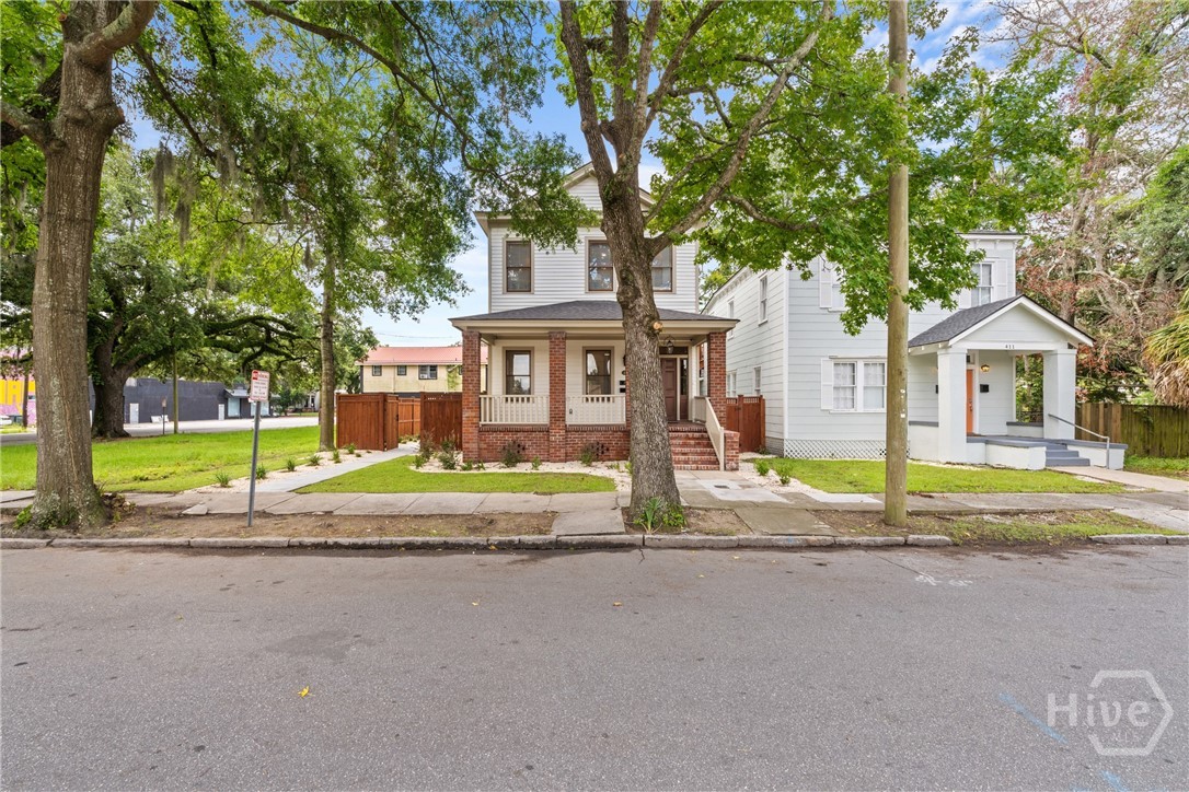 407 W 35th Street Property Photo 1