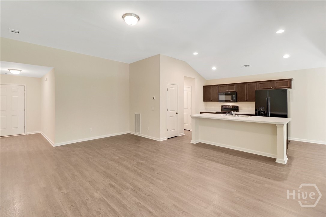 253 Willis Way Property Photo 10