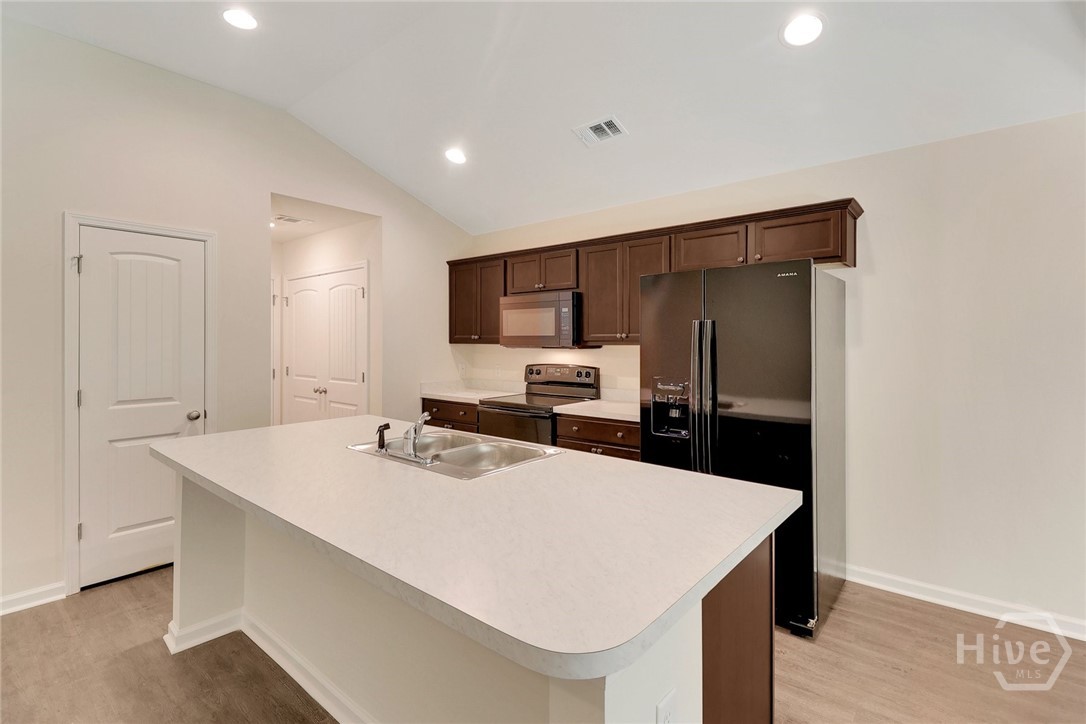 253 Willis Way Property Photo 11