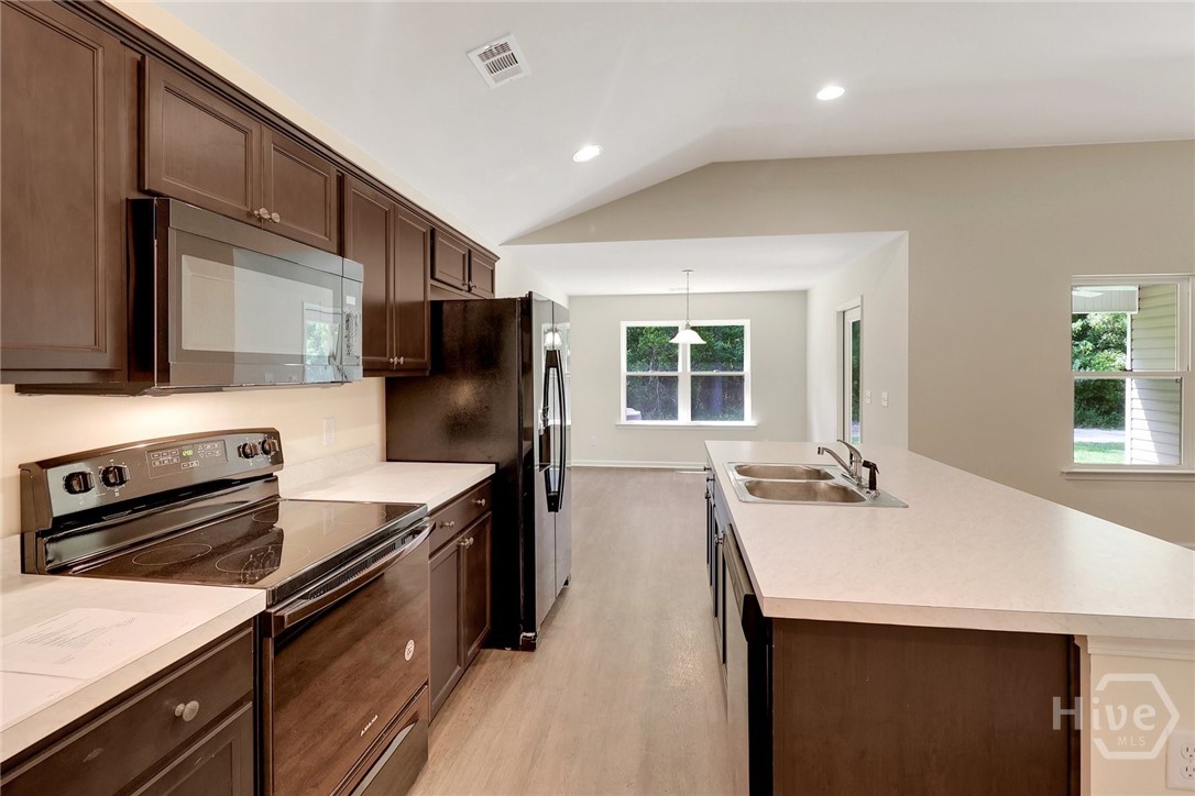 253 Willis Way Property Photo 13
