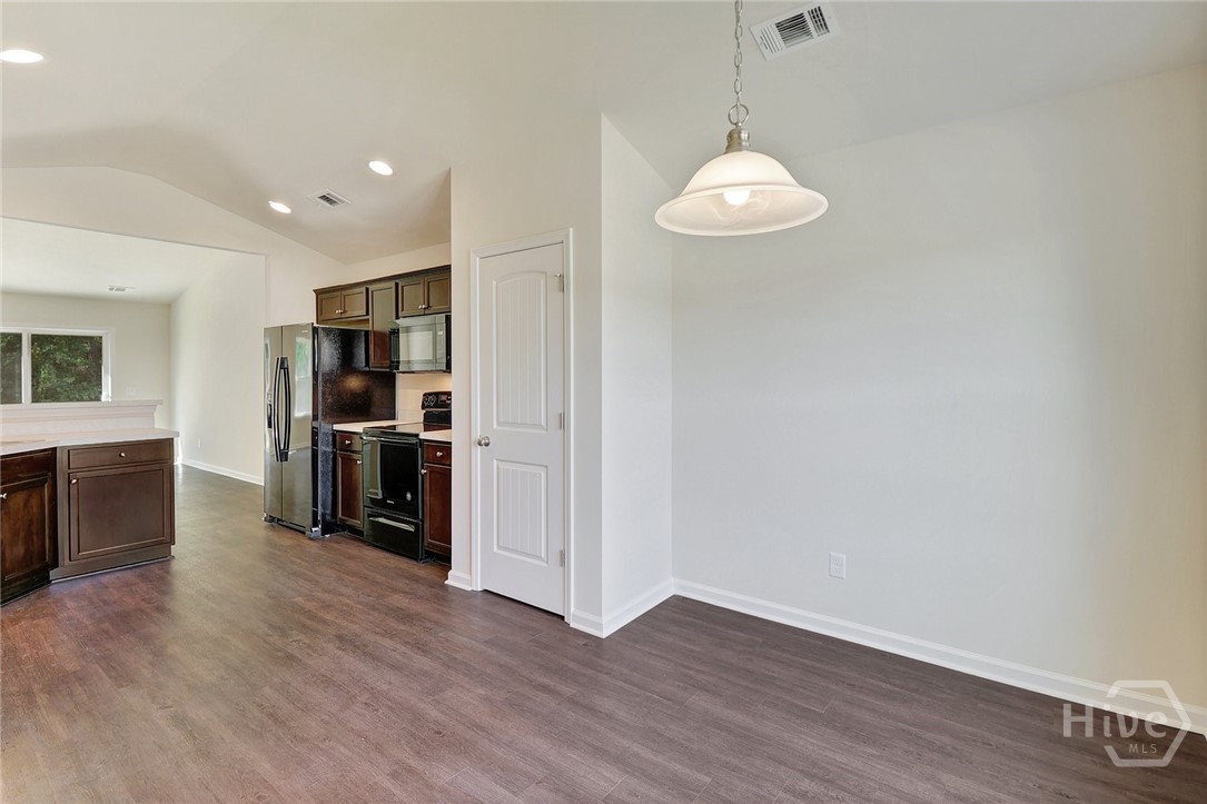 205 Willis Way Property Photo 3